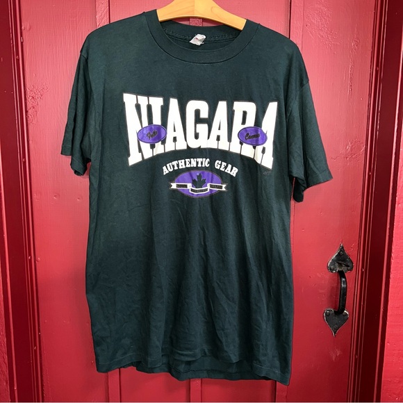 Other - Niagara Falls Single stitch Tee! Amazing condition!